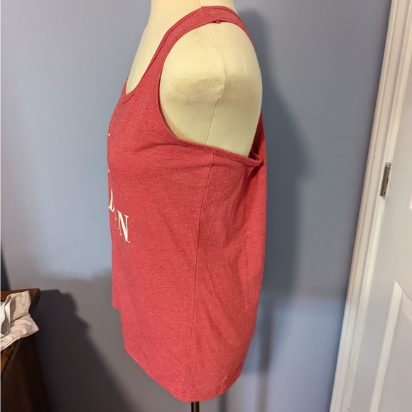 ❤️ 3/$25 Molson Canadian beer tank top bottles cans summertime layering vacation - Picture 2 of 4